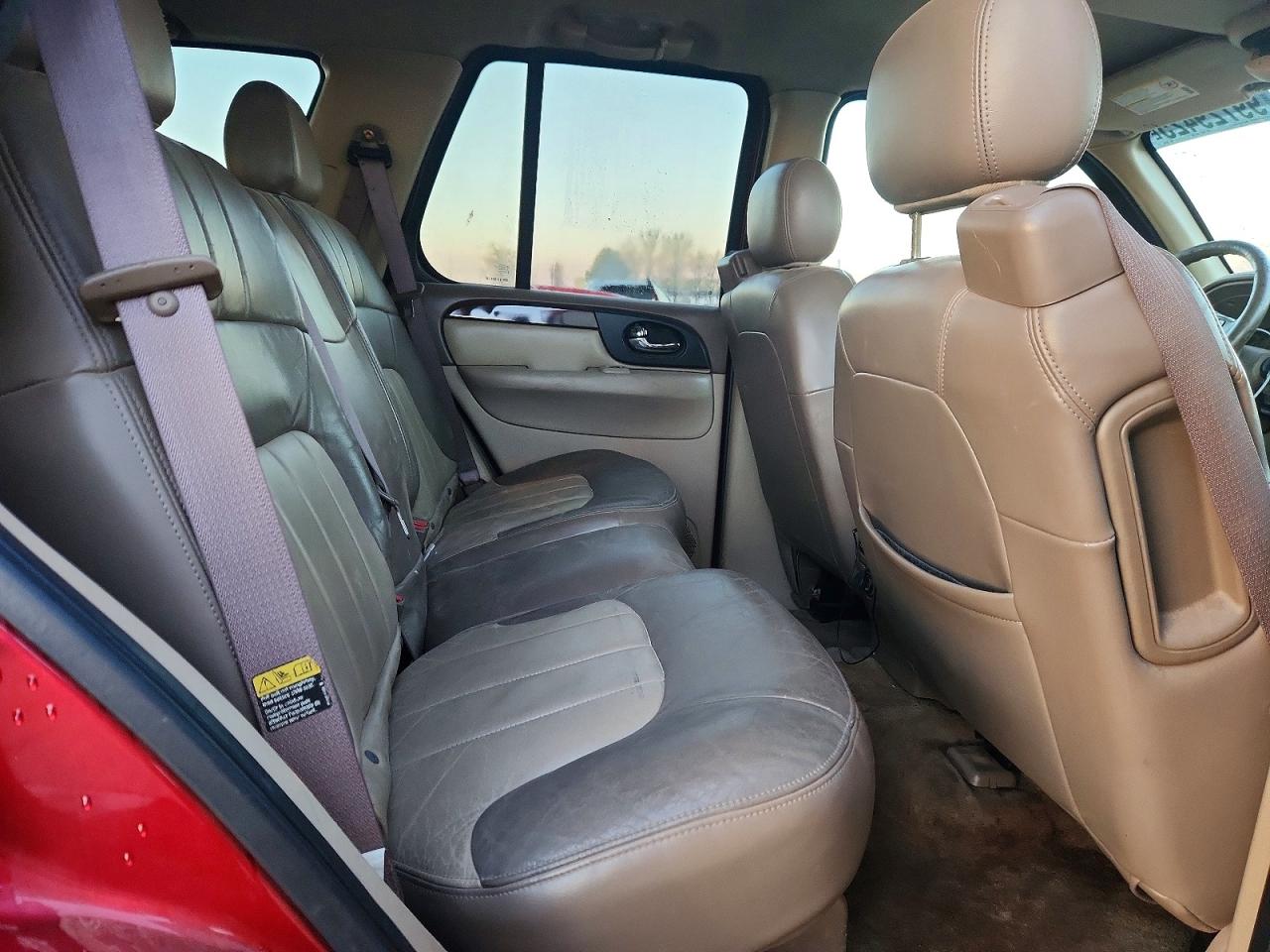 2004 GMC ENVOY photo 11