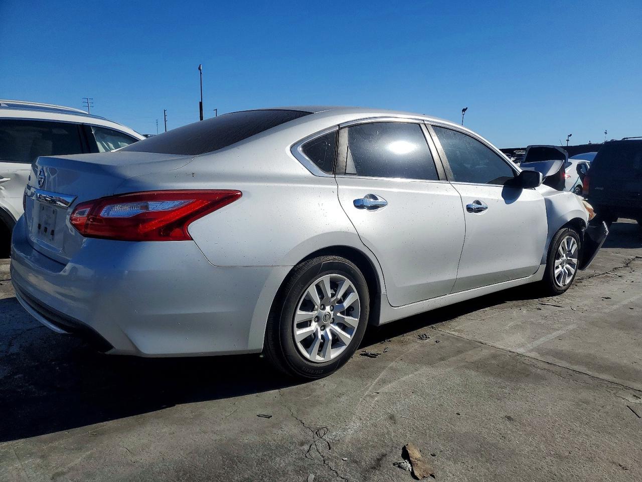 2016 NISSAN ALTIMA 2.5 photo 3