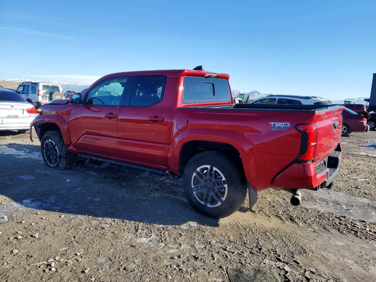 2024 TOYOTA TACOMA DOUBLE CAB photo 2