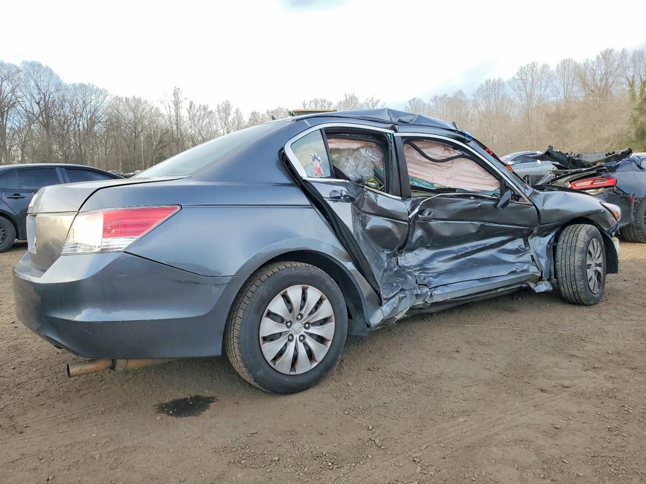 2009 HONDA ACCORD LX photo 3
