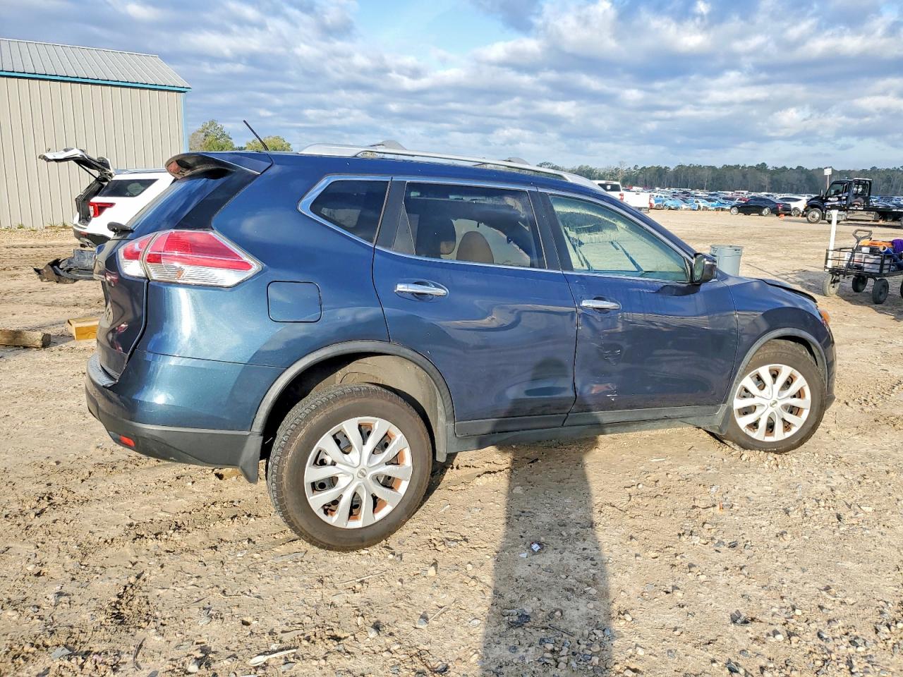 2016 NISSAN ROGUE S photo 3