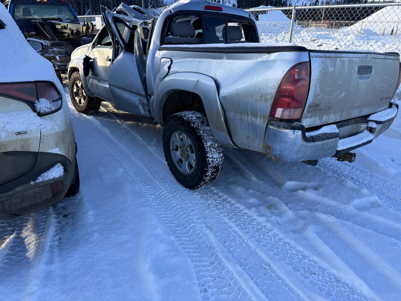 2002 TOYOTA TACOMA XTRACAB photo 3