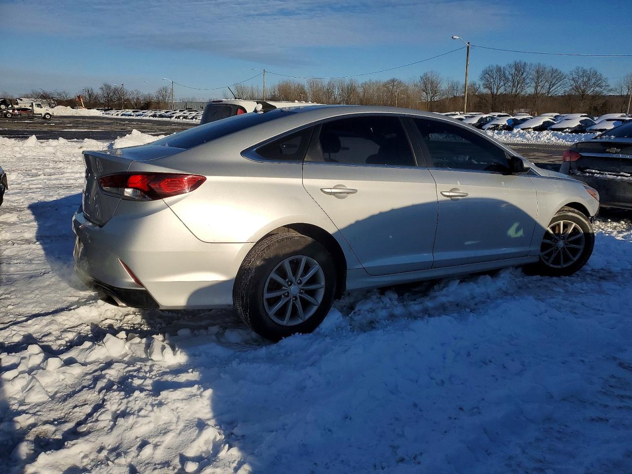 2018 HYUNDAI SONATA SE photo 7