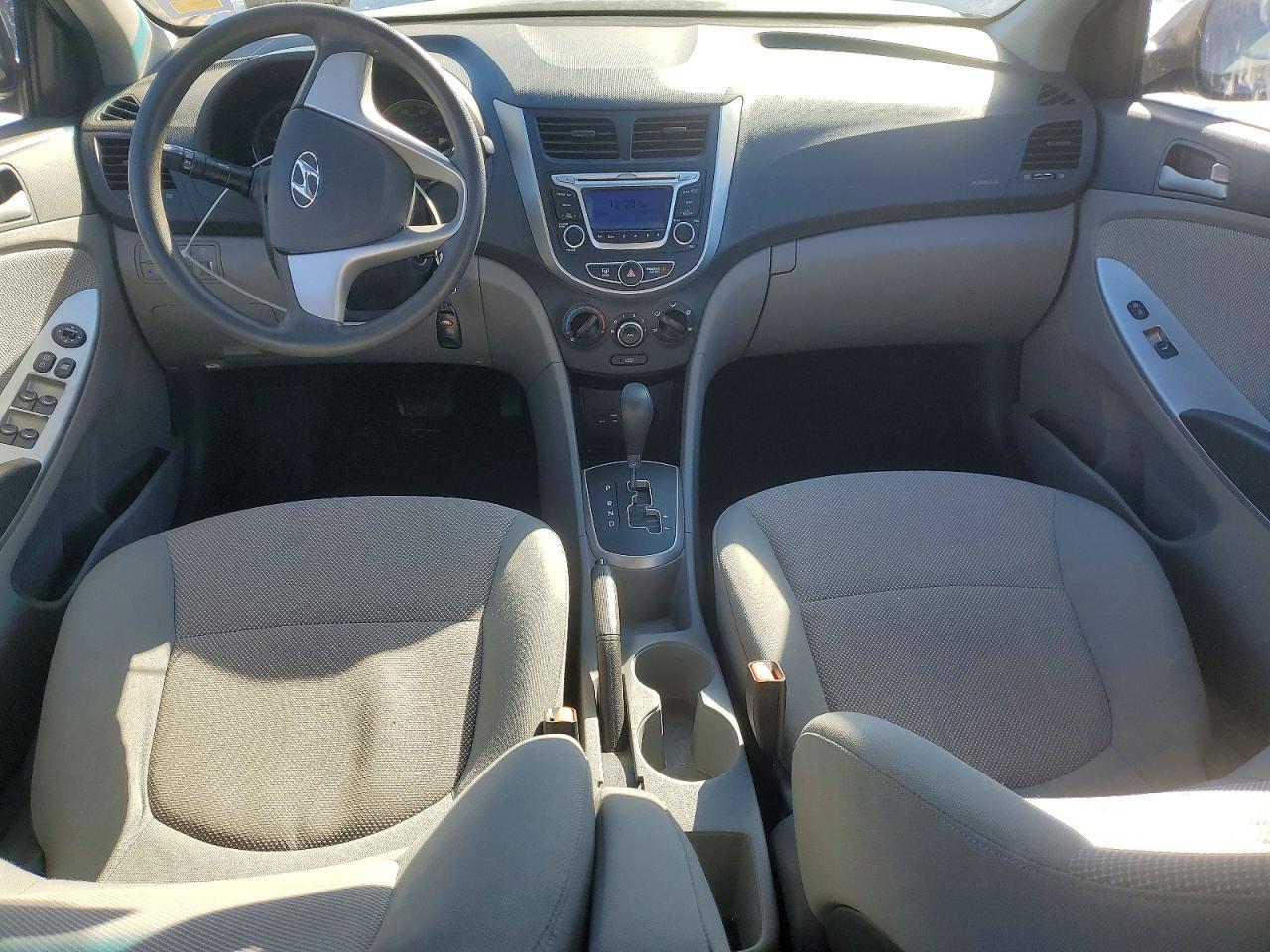 2014 HYUNDAI ACCENT GLS photo 8