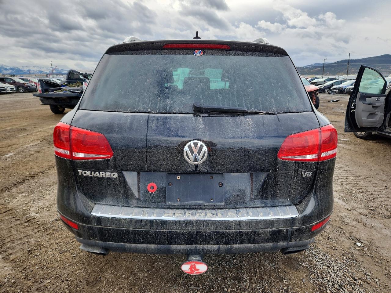 2011 VOLKSWAGEN TOUAREG V6 photo 6