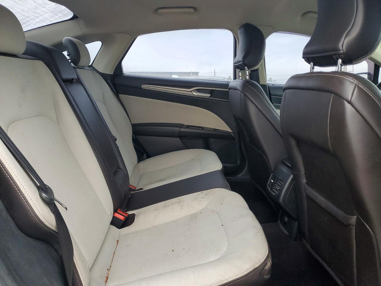 2019 FORD FUSION SE photo 10
