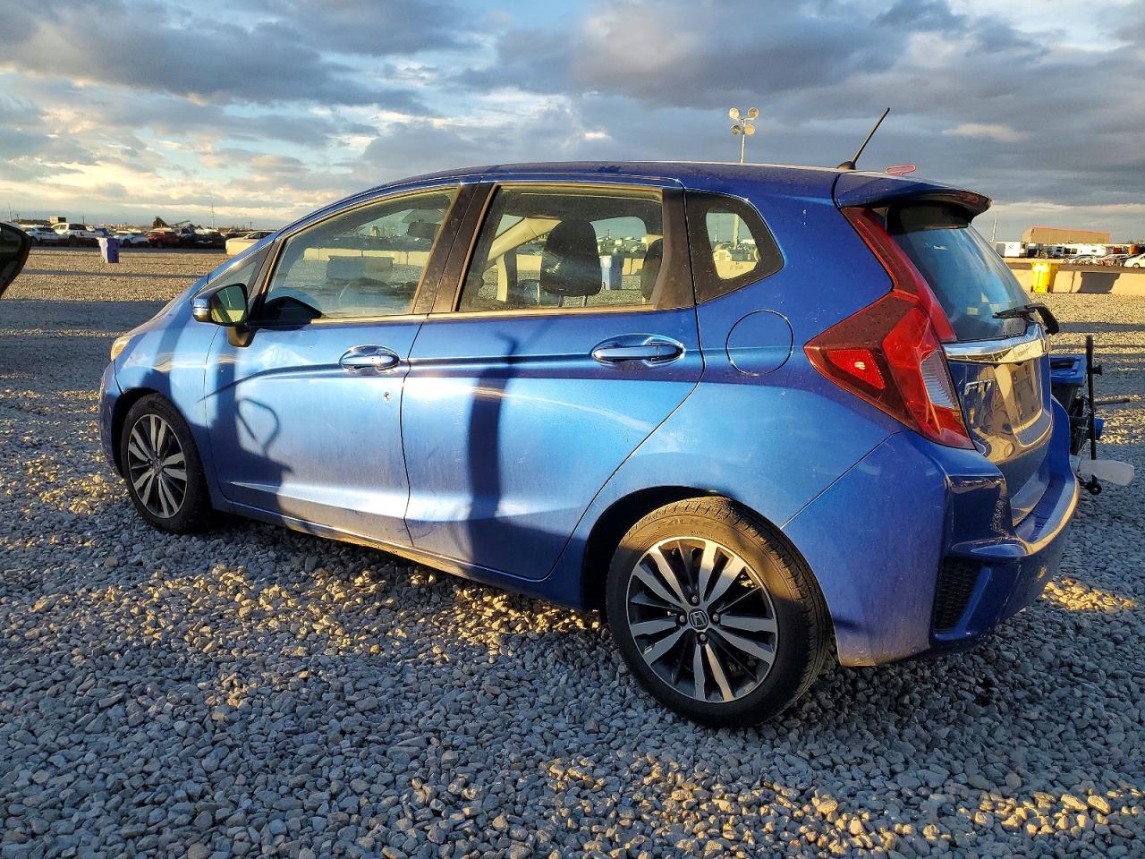 2015 HONDA FIT EX photo 2