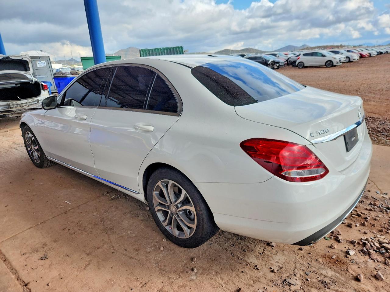 2015 MERCEDES-BENZ C 300 photo 2