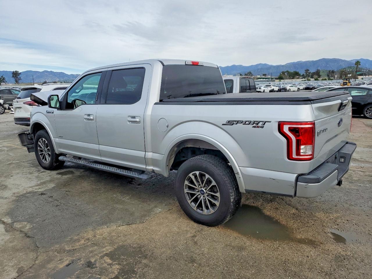 2017 FORD F150 SUPERCREW photo 2