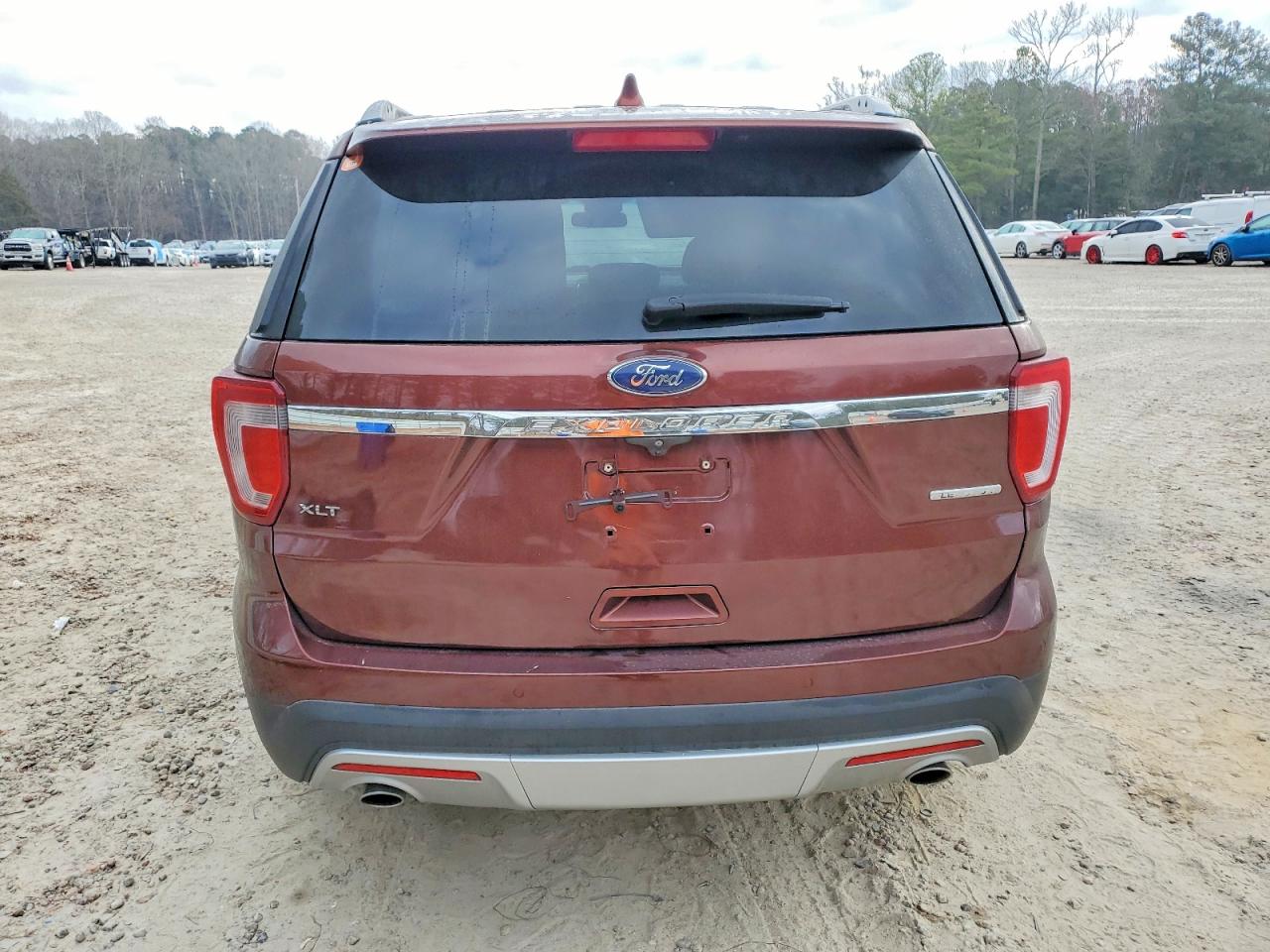 2016 FORD EXPLORER XLT photo 6