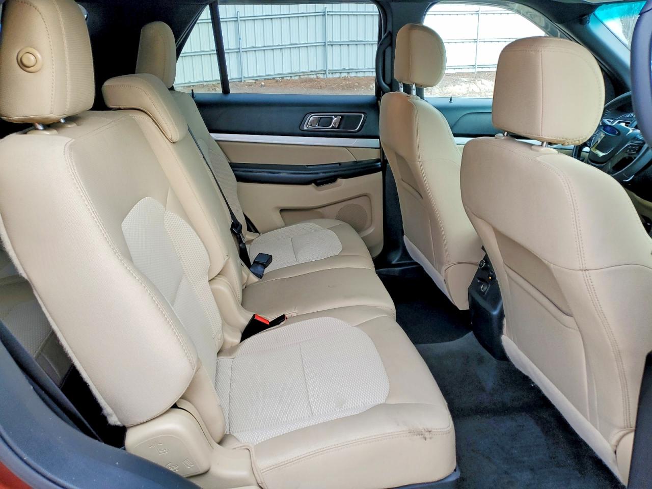 2016 FORD EXPLORER XLT photo 10