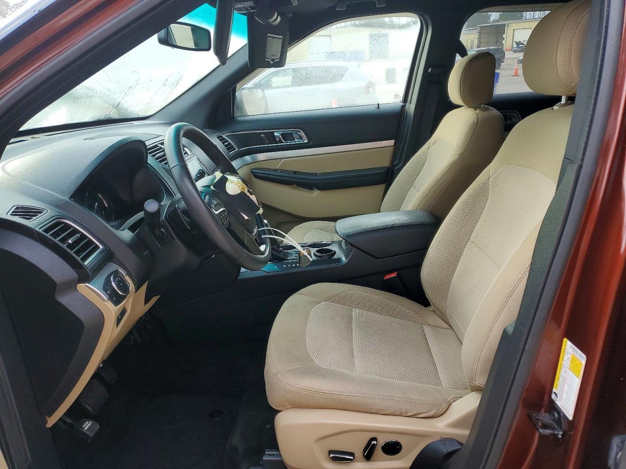 2016 FORD EXPLORER XLT photo 7