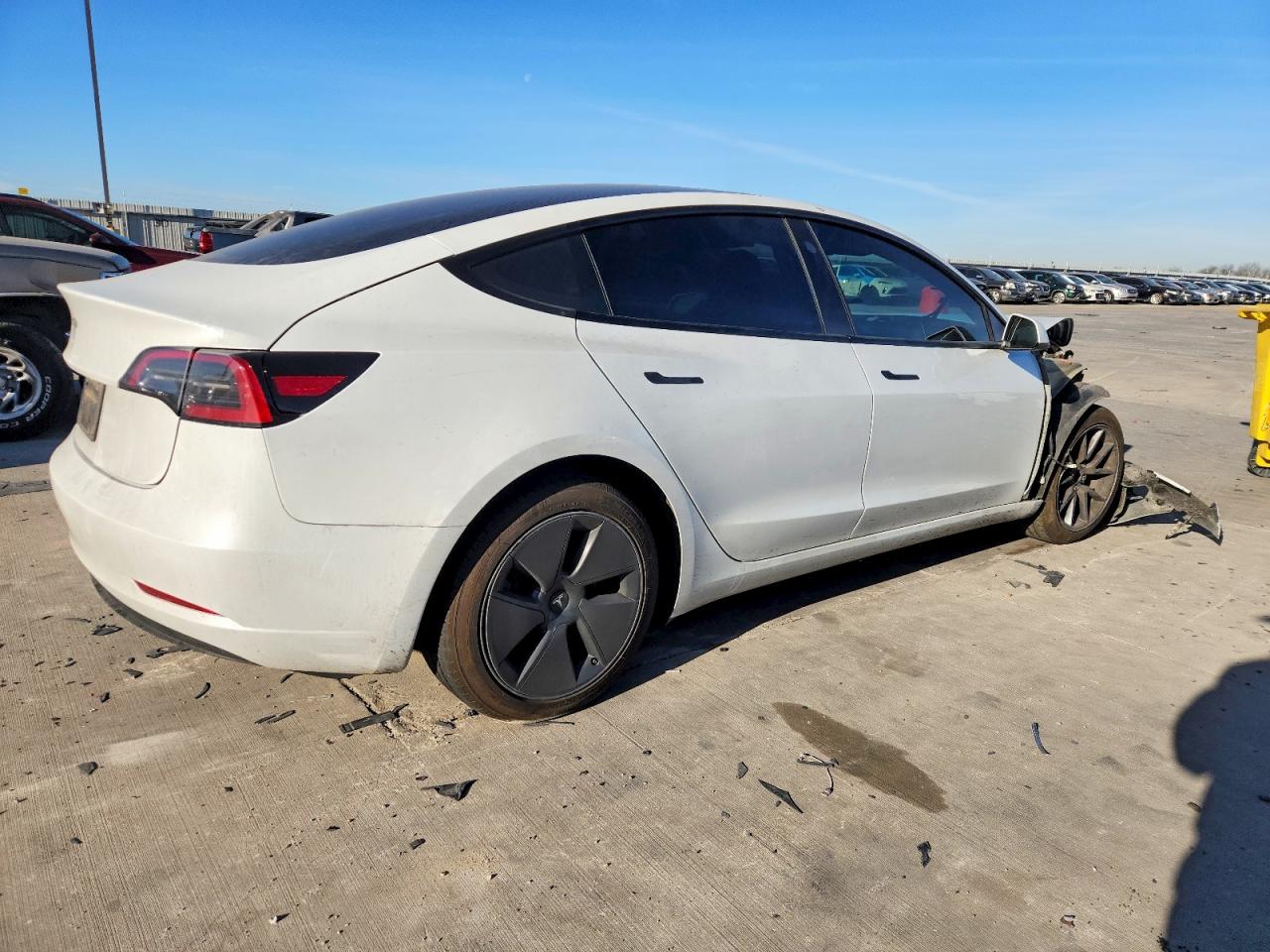 2023 TESLA MODEL 3 photo 3