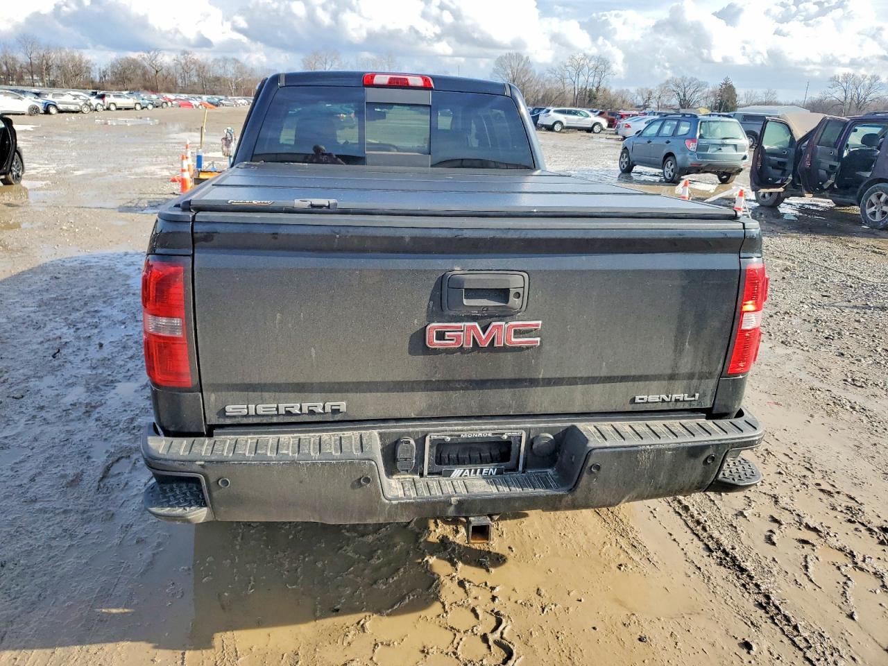 2015 GMC SIERRA K1500 DENALI photo 6