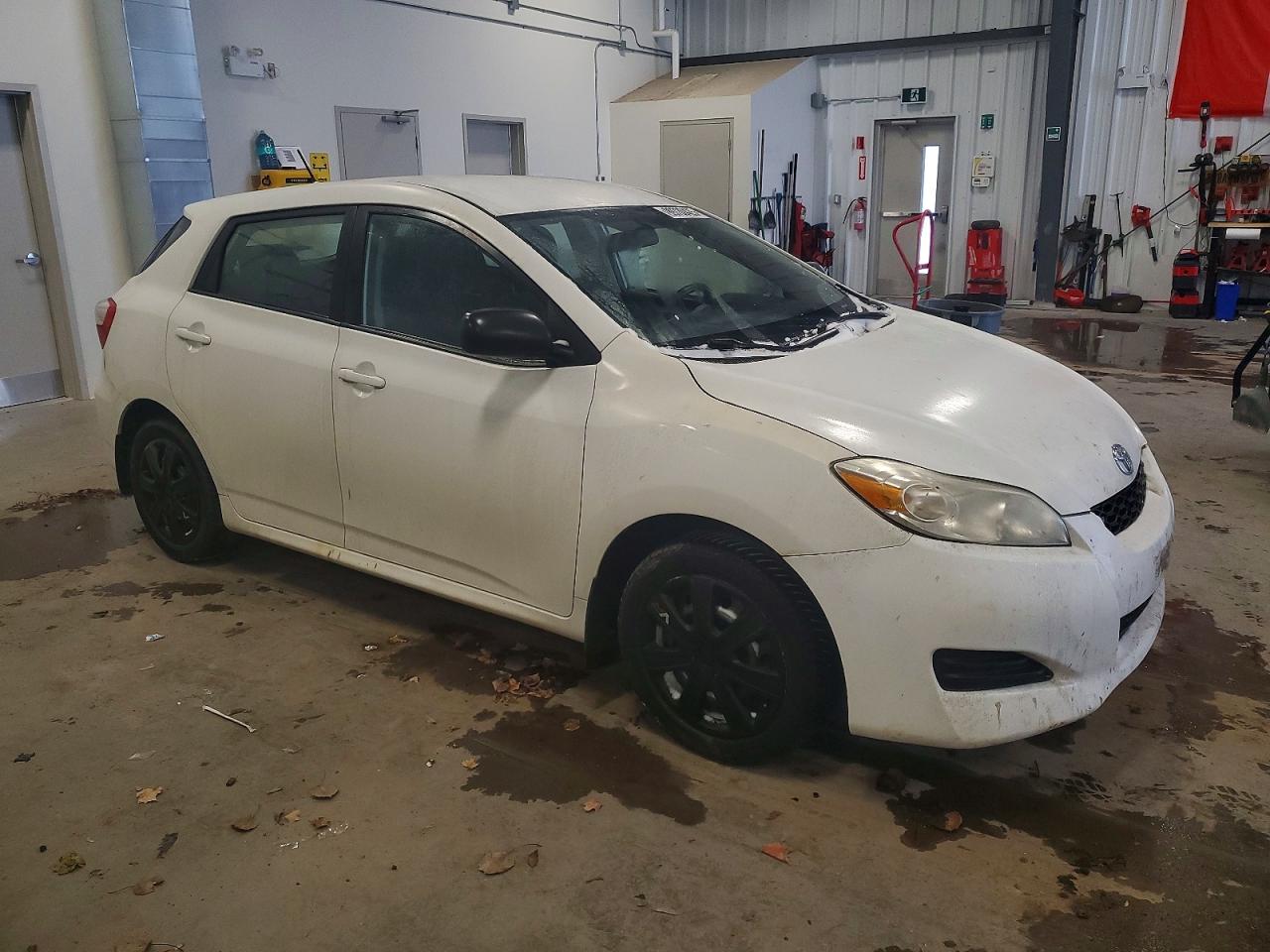 2010 TOYOTA COROLLA MATRIX photo 4