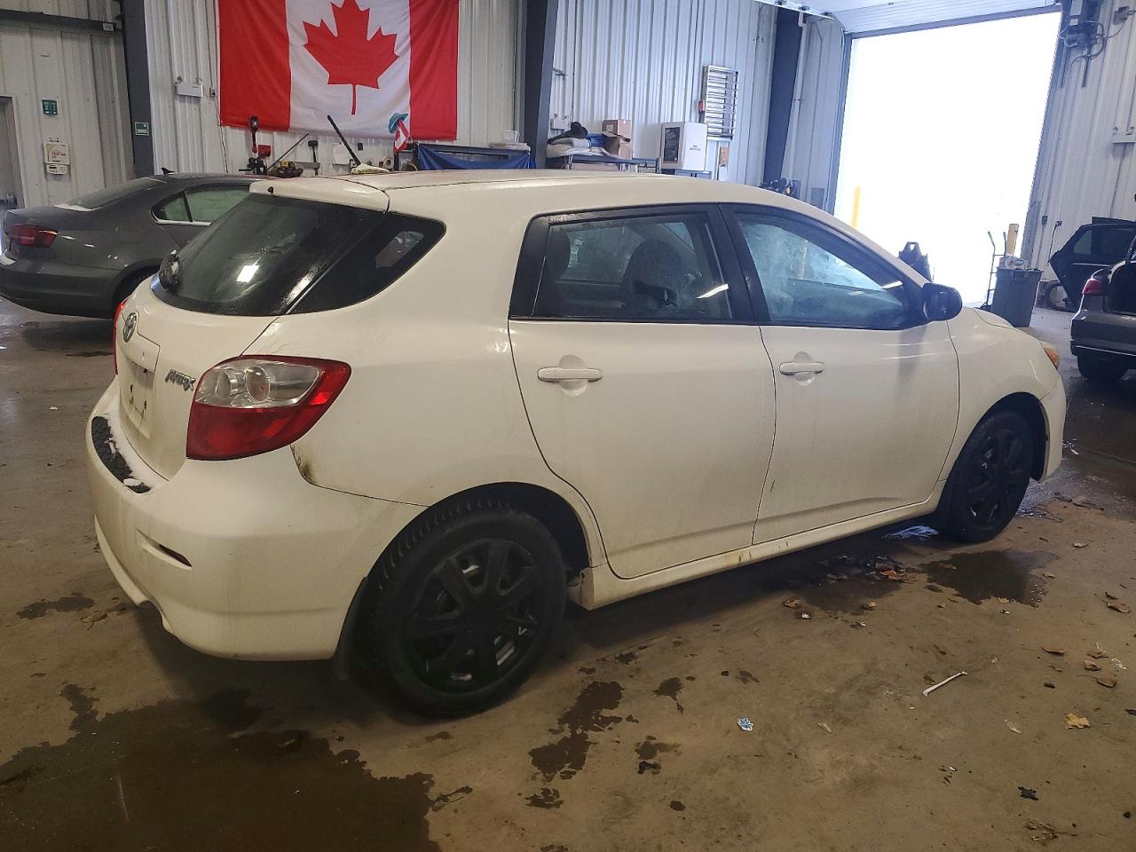 2010 TOYOTA COROLLA MATRIX photo 3