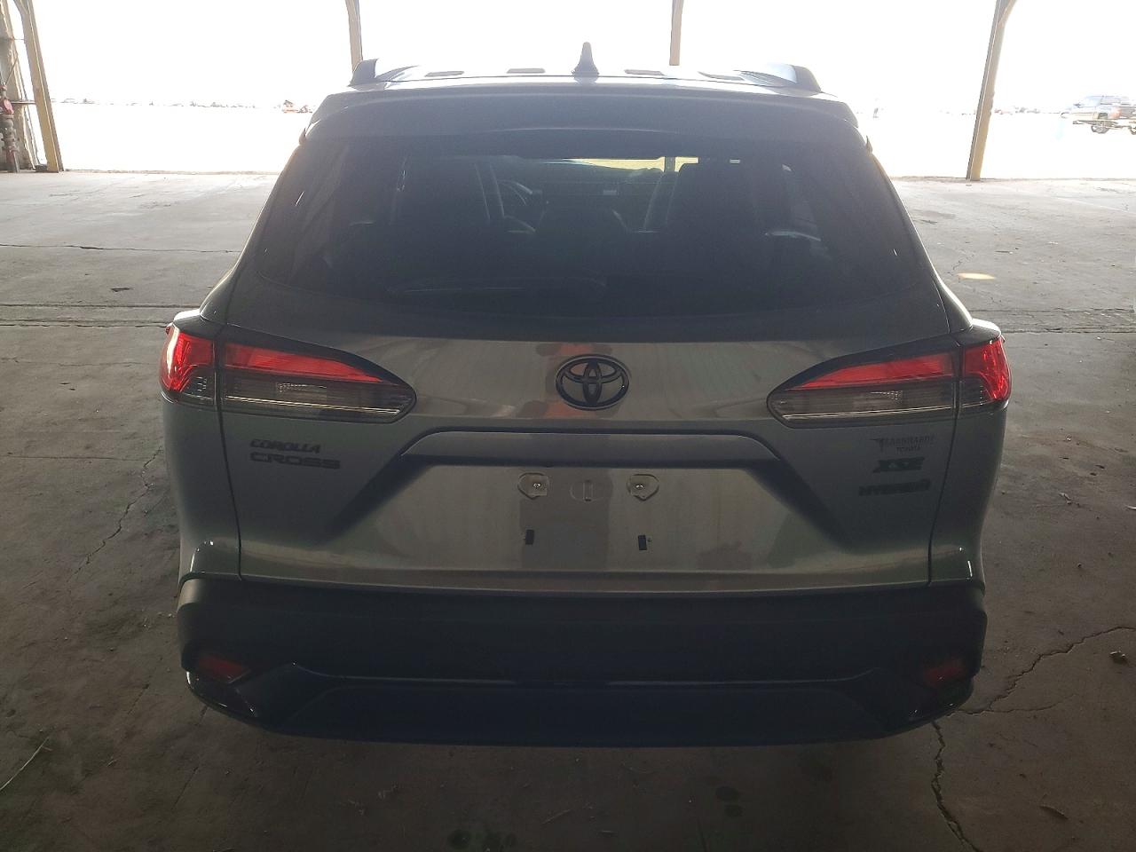 2024 TOYOTA COROLLA CROSS SE photo 6
