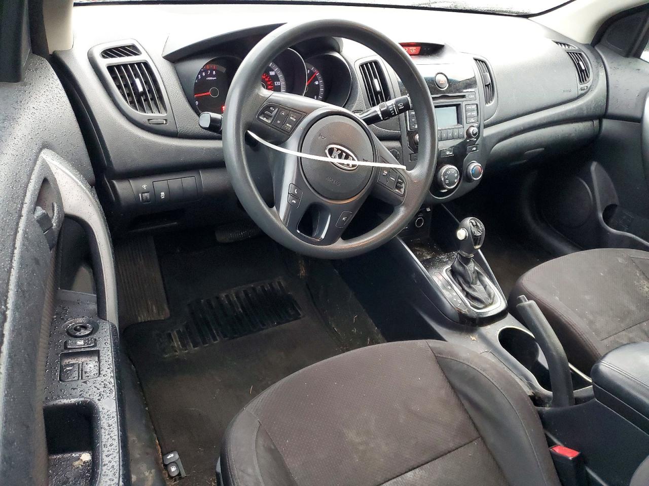 2012 KIA FORTE EX photo 8