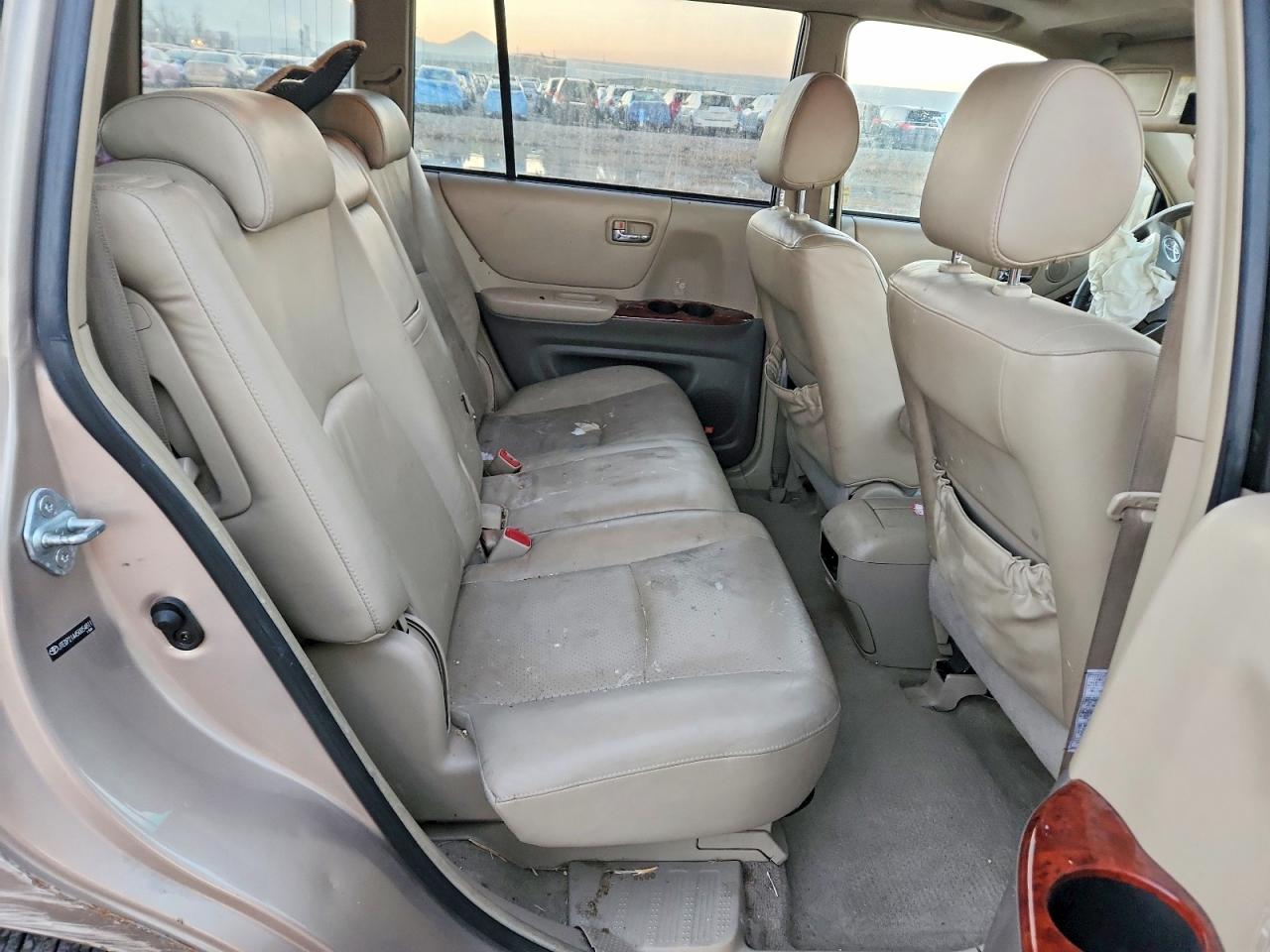 2005 TOYOTA HIGHLANDER LIMITED photo 10