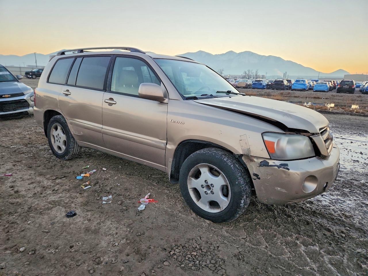 2005 TOYOTA HIGHLANDER LIMITED photo 4