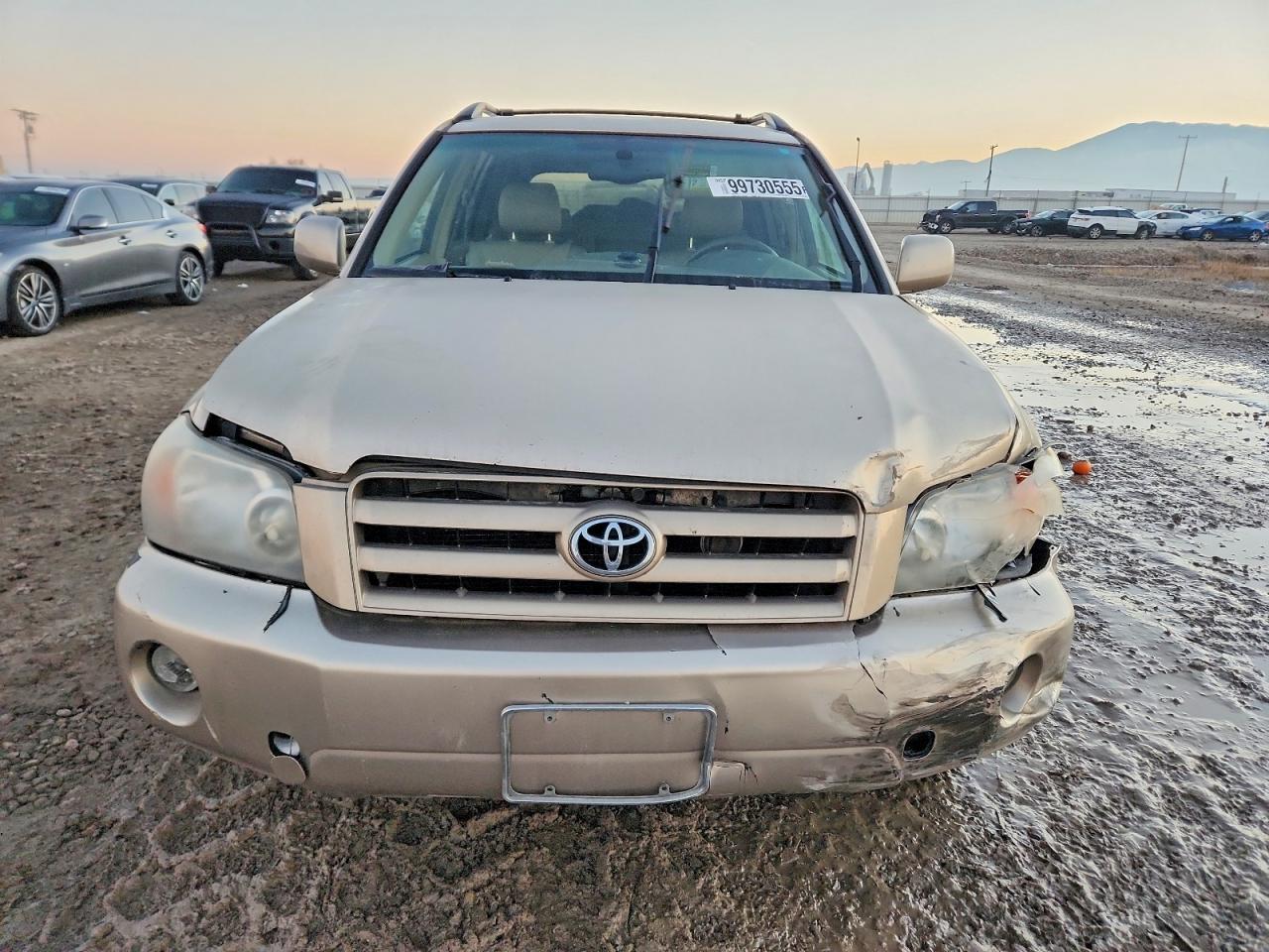 2005 TOYOTA HIGHLANDER LIMITED photo 5