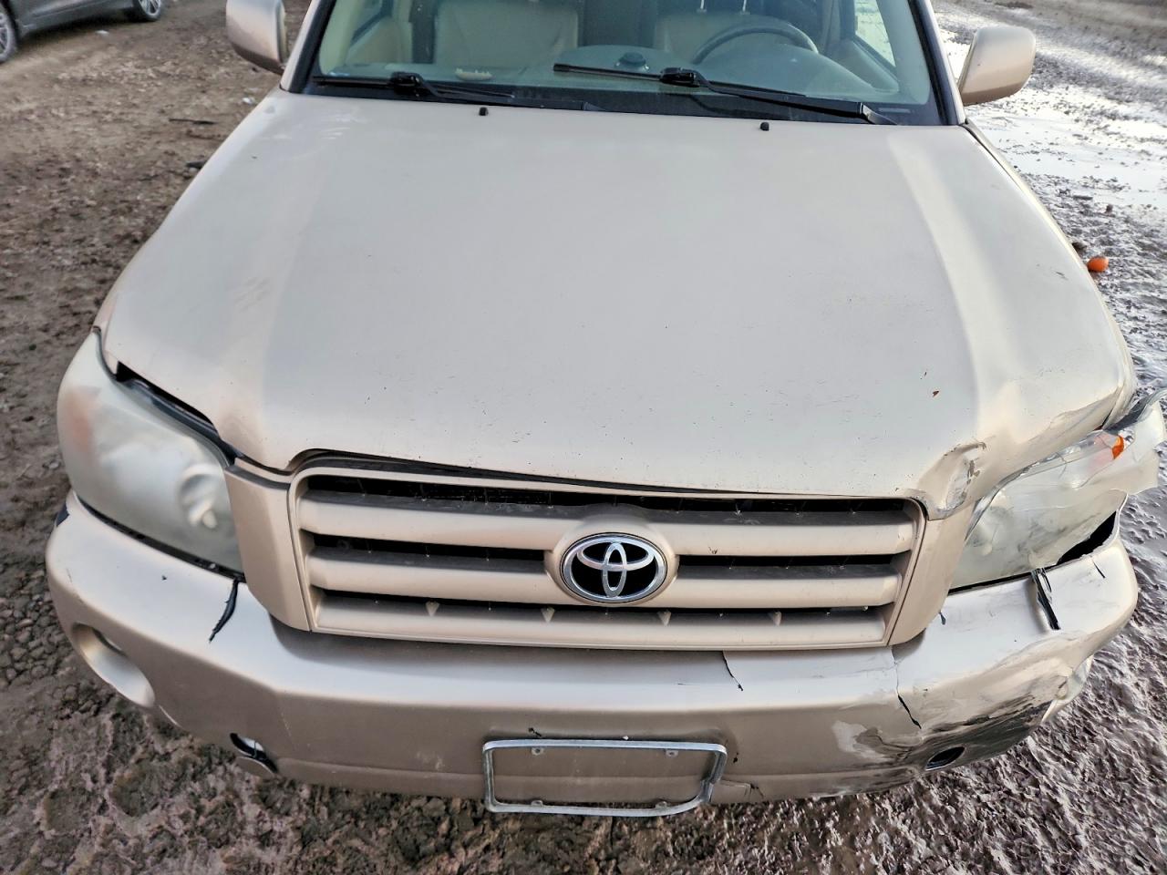 2005 TOYOTA HIGHLANDER LIMITED photo 11