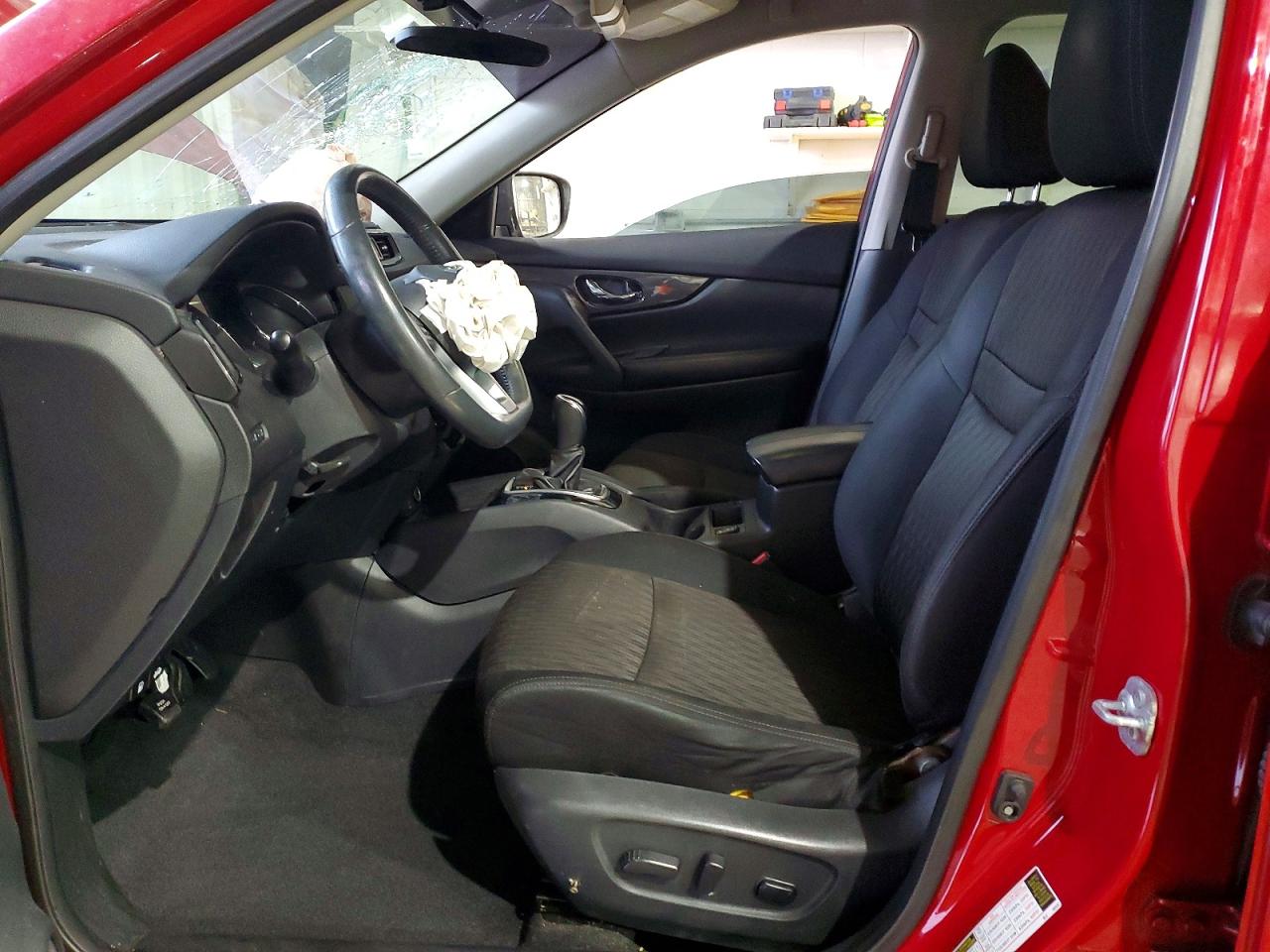 2017 NISSAN ROGUE SV photo 7