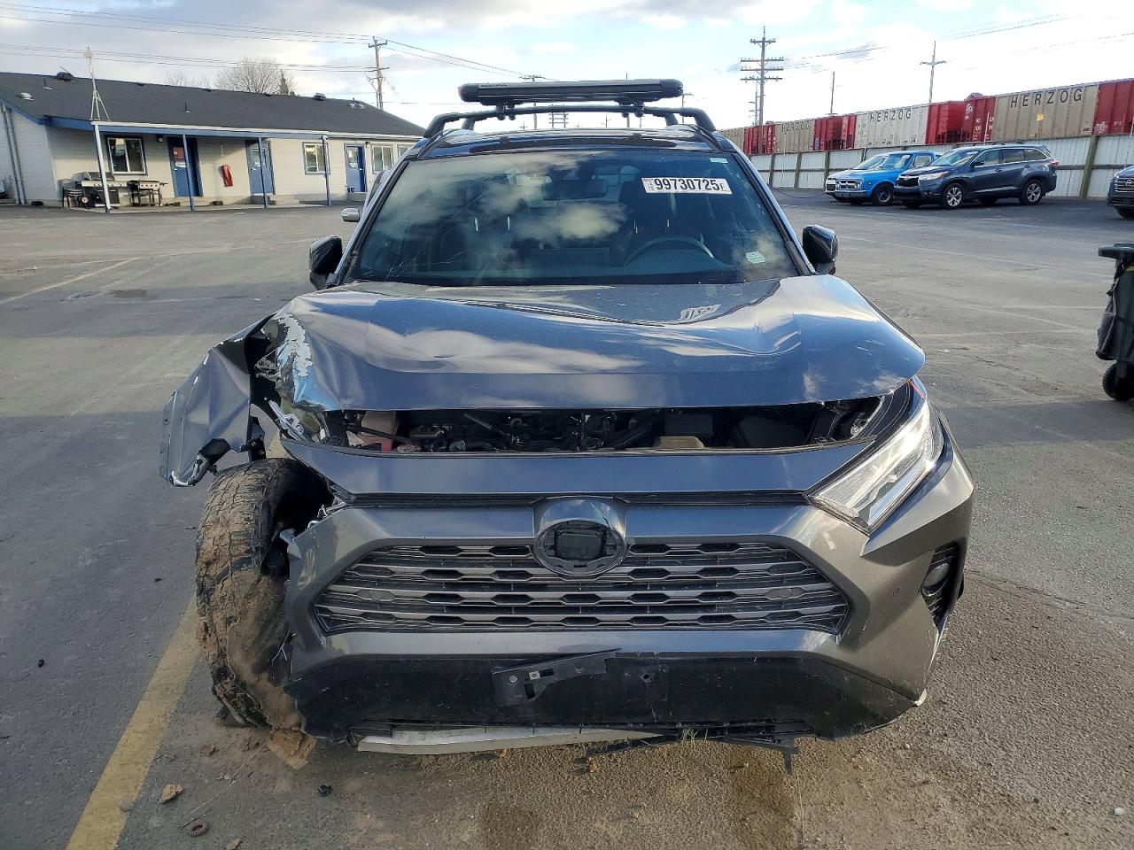 2021 TOYOTA RAV4 XSE photo 5