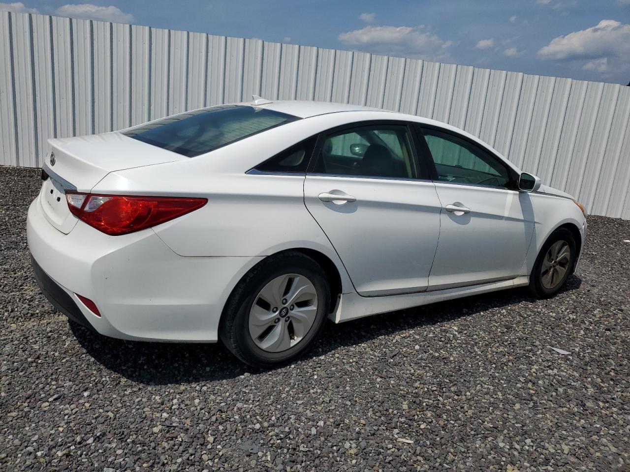 2014 HYUNDAI SONATA GLS photo 3
