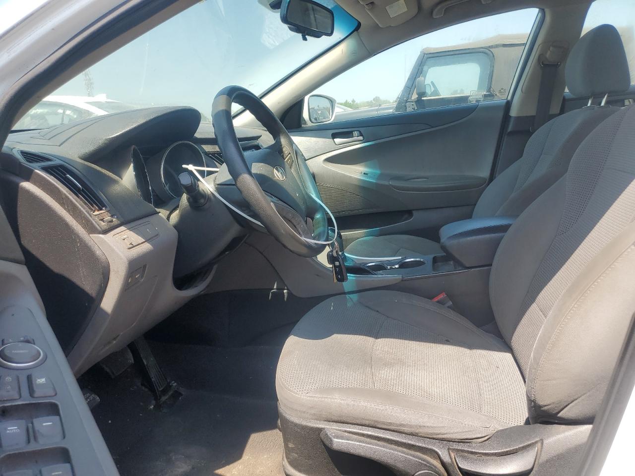 2014 HYUNDAI SONATA GLS photo 7