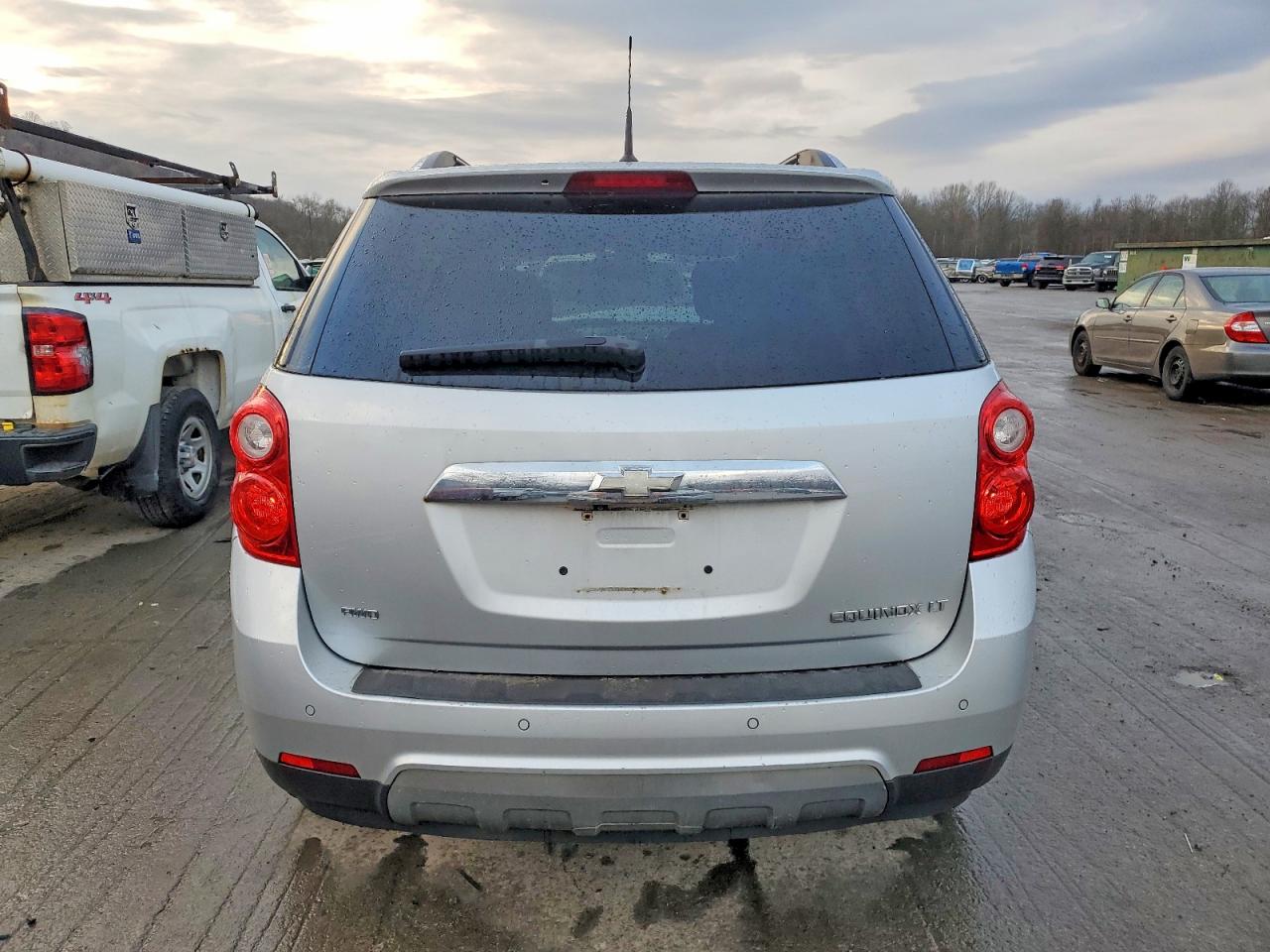 2010 CHEVROLET EQUINOX LT photo 6