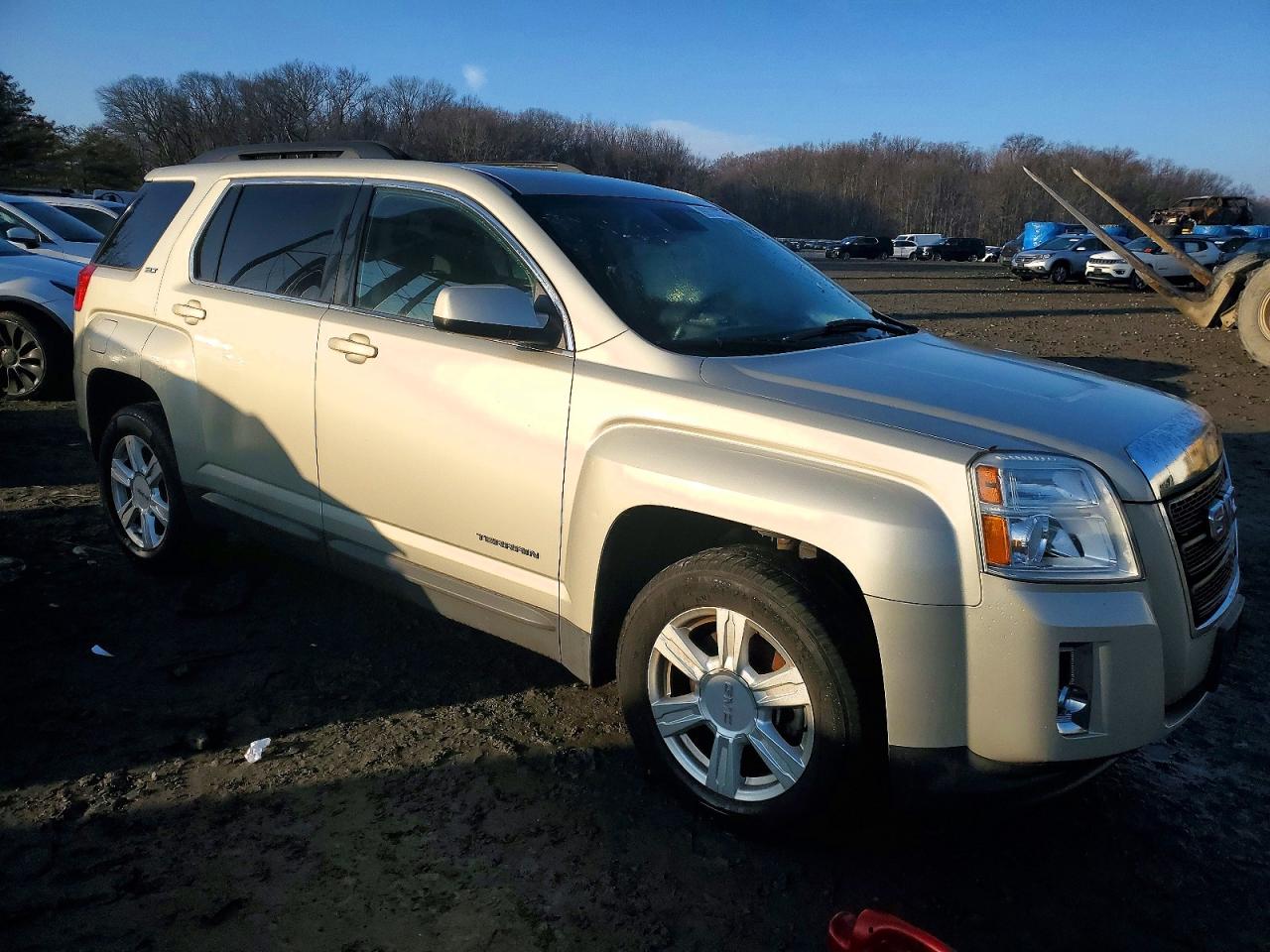 2015 GMC TERRAIN SLT photo 4