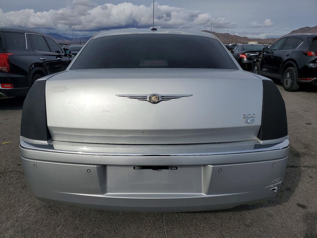 2007 CHRYSLER 300C photo 6