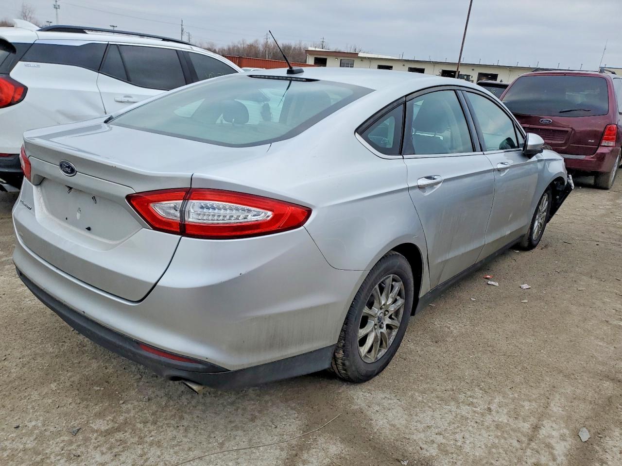 2015 FORD FUSION S photo 3