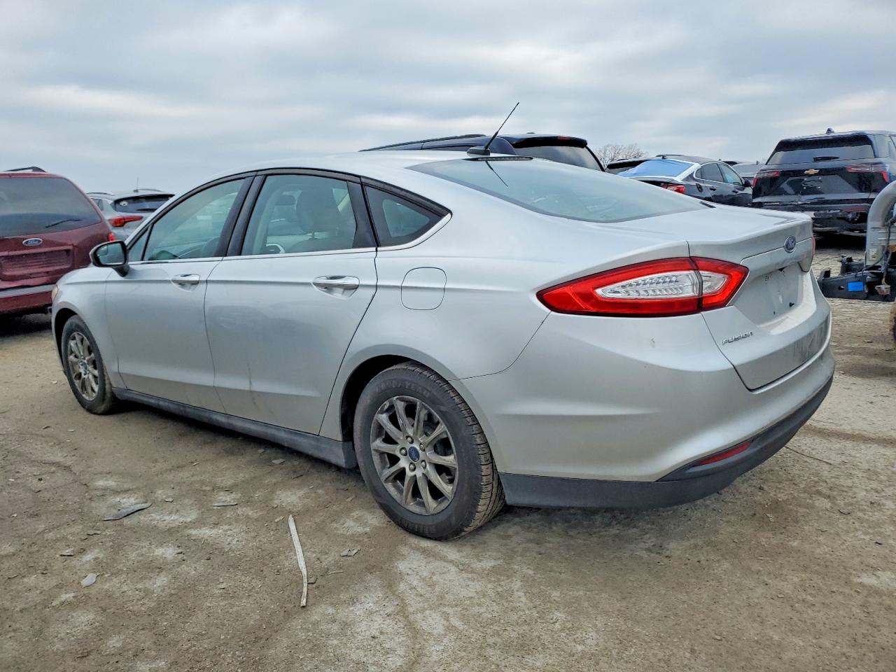 2015 FORD FUSION S photo 2