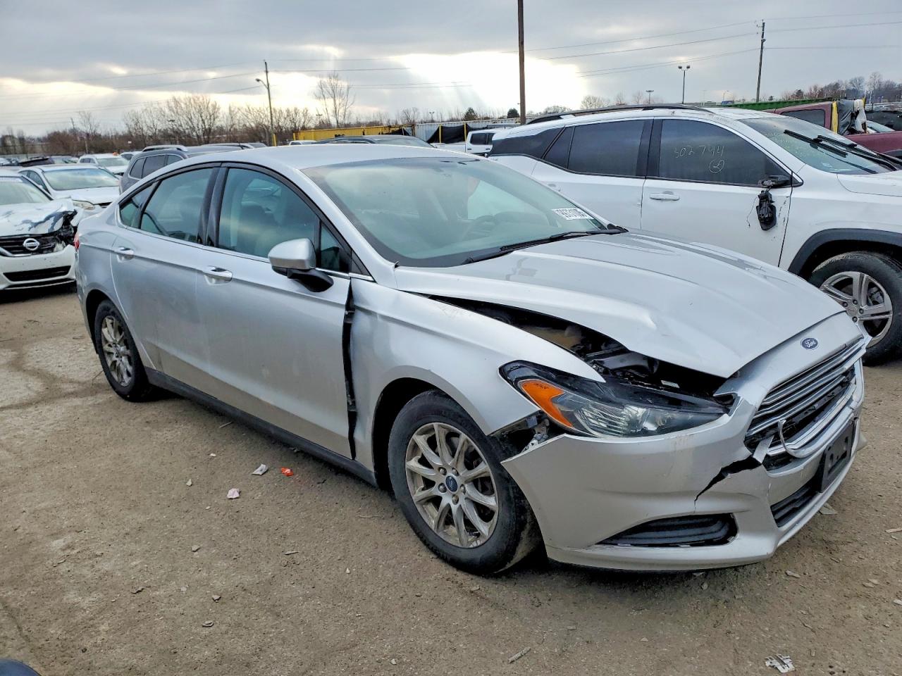 2015 FORD FUSION S photo 4
