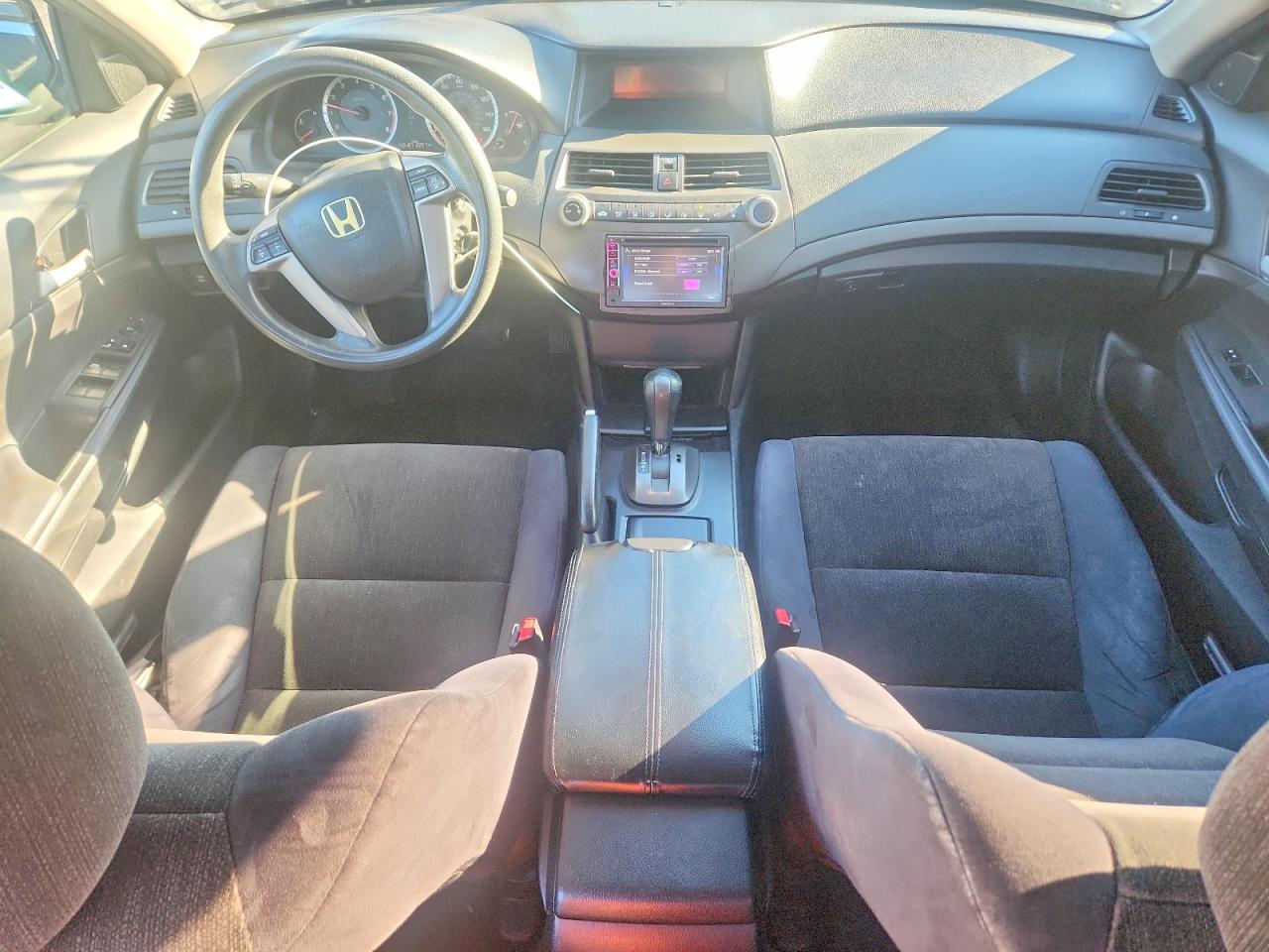 2009 HONDA ACCORD LX photo 8