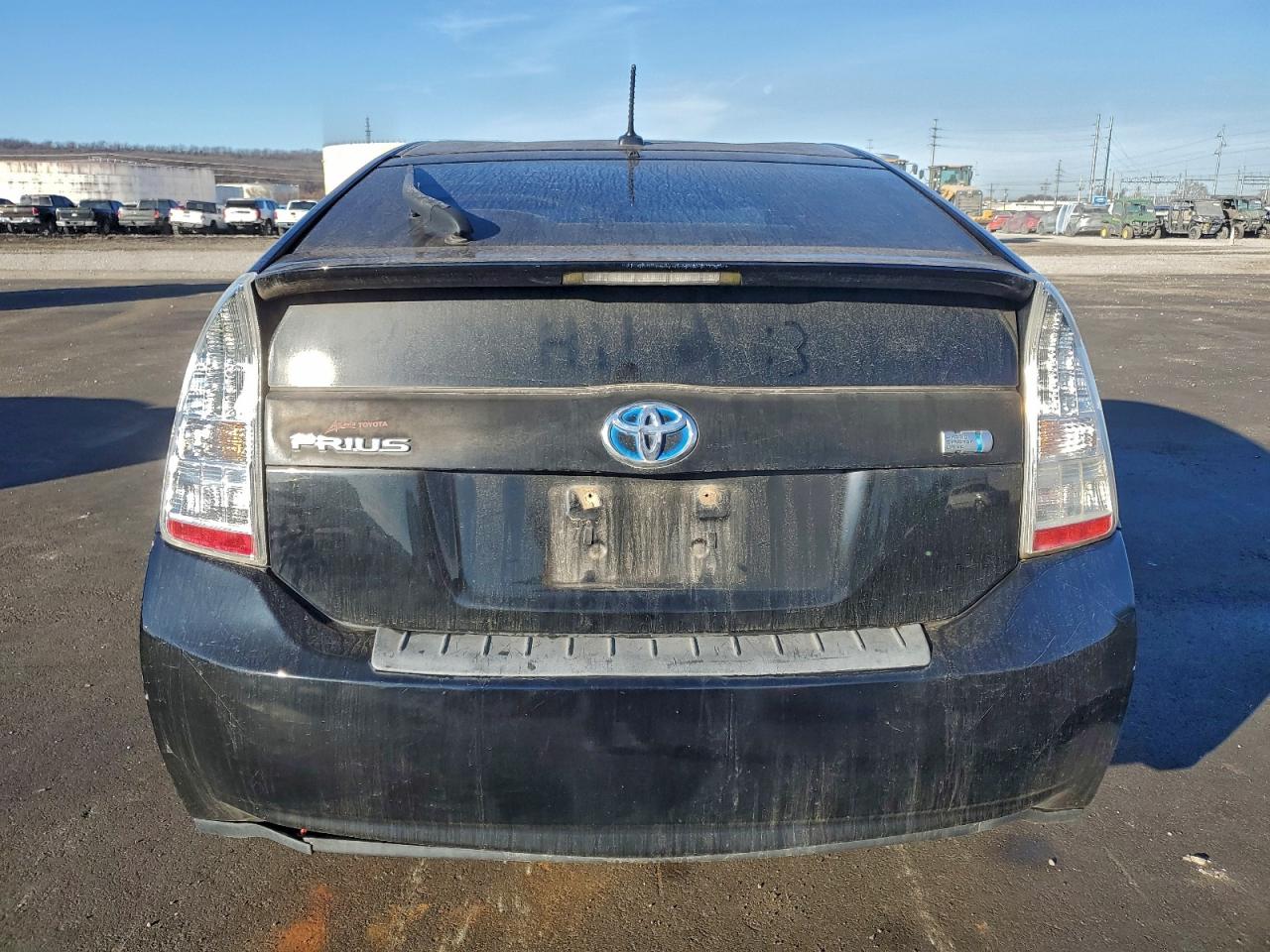 2010 TOYOTA PRIUS photo 11
