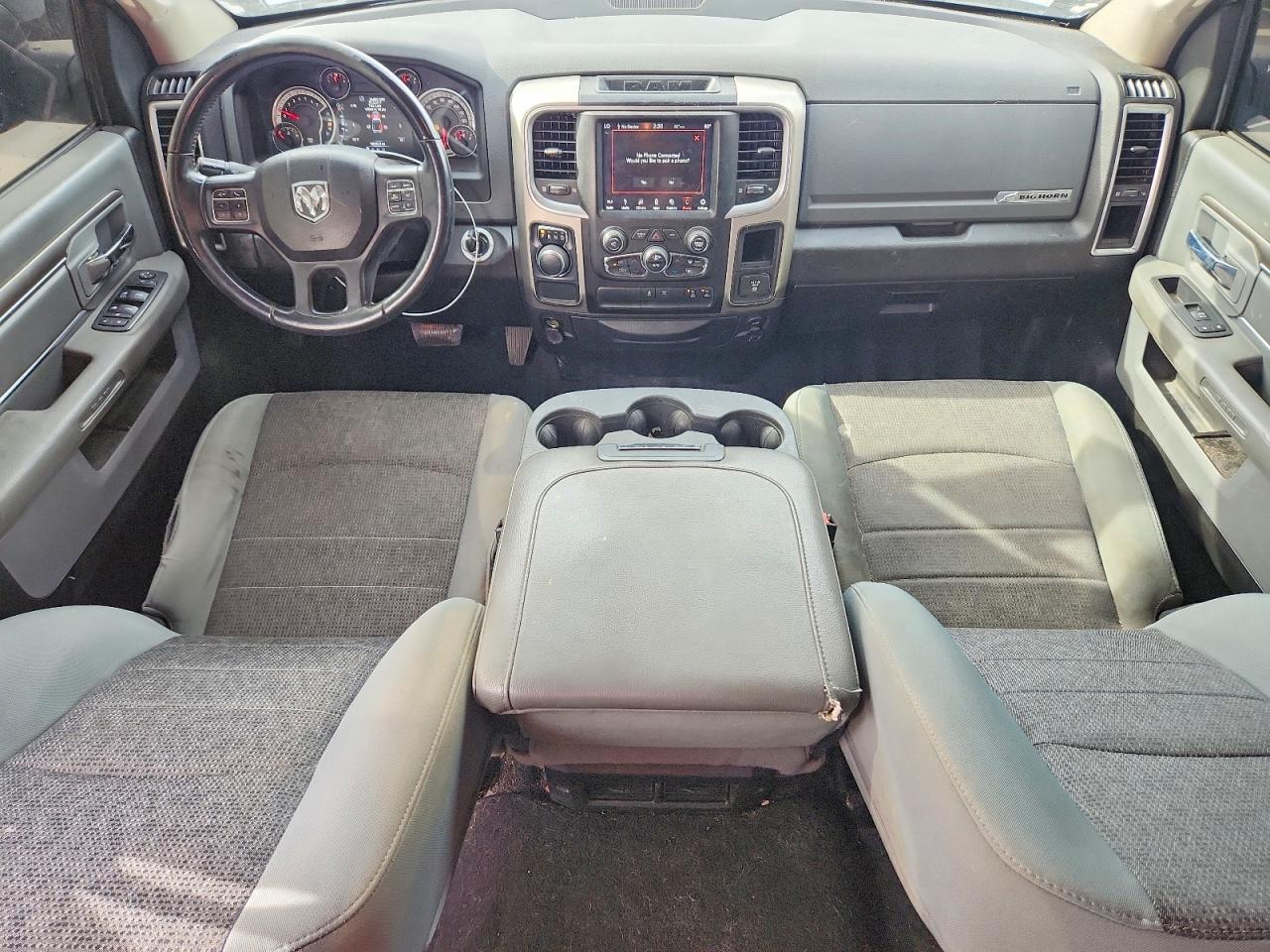 2019 RAM 1500 CLASSIC SLT photo 8