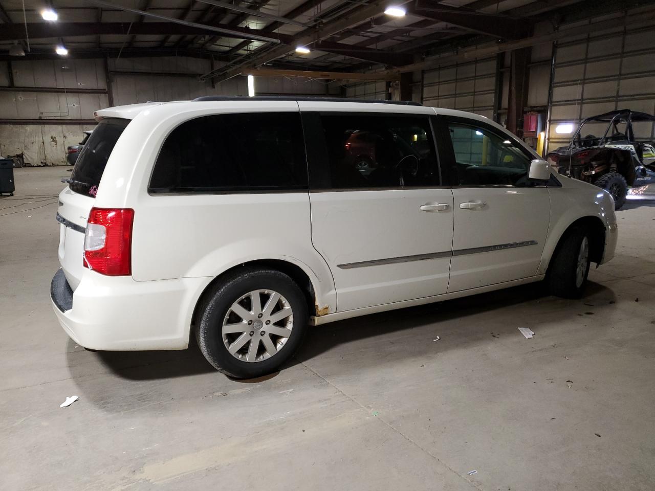 2012 CHRYSLER TOWN & COUNTRY TOURING photo 3