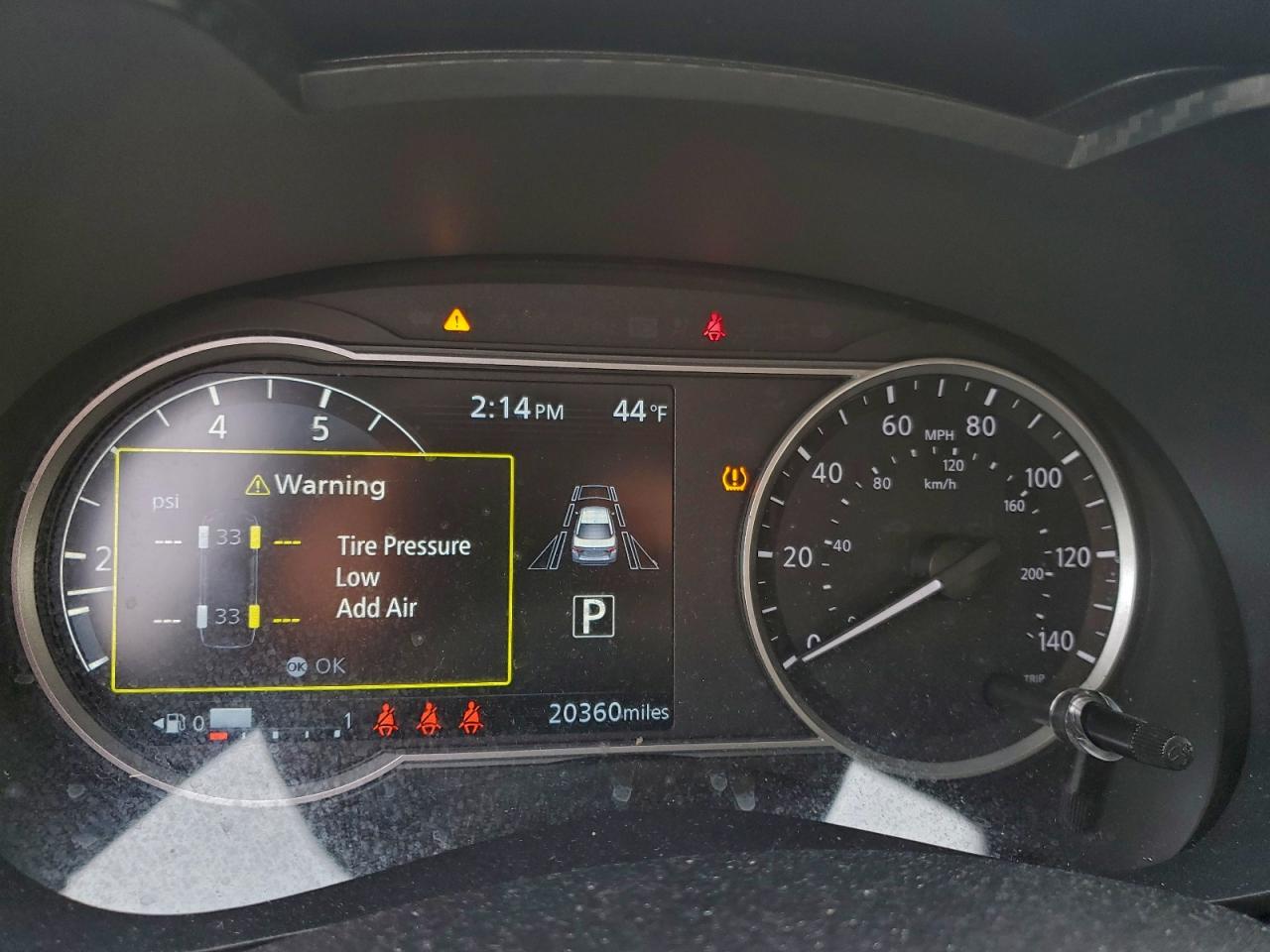 2025 NISSAN VERSA SV photo 9