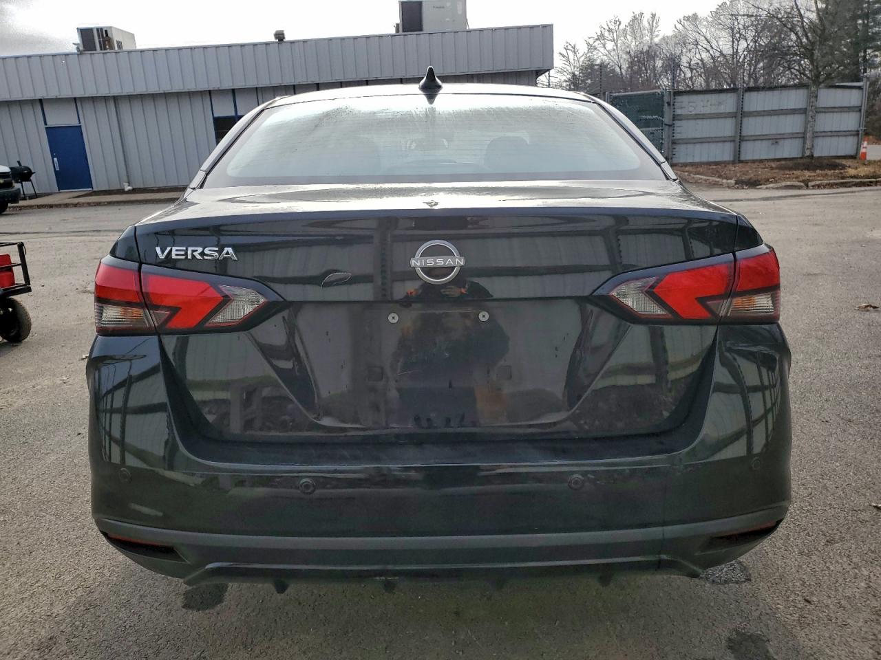 2025 NISSAN VERSA SV photo 6