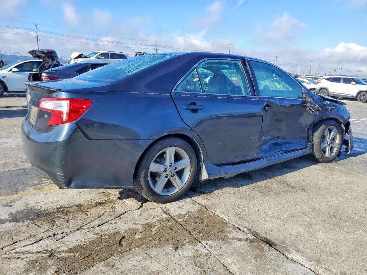 2012 TOYOTA CAMRY BASE photo 3