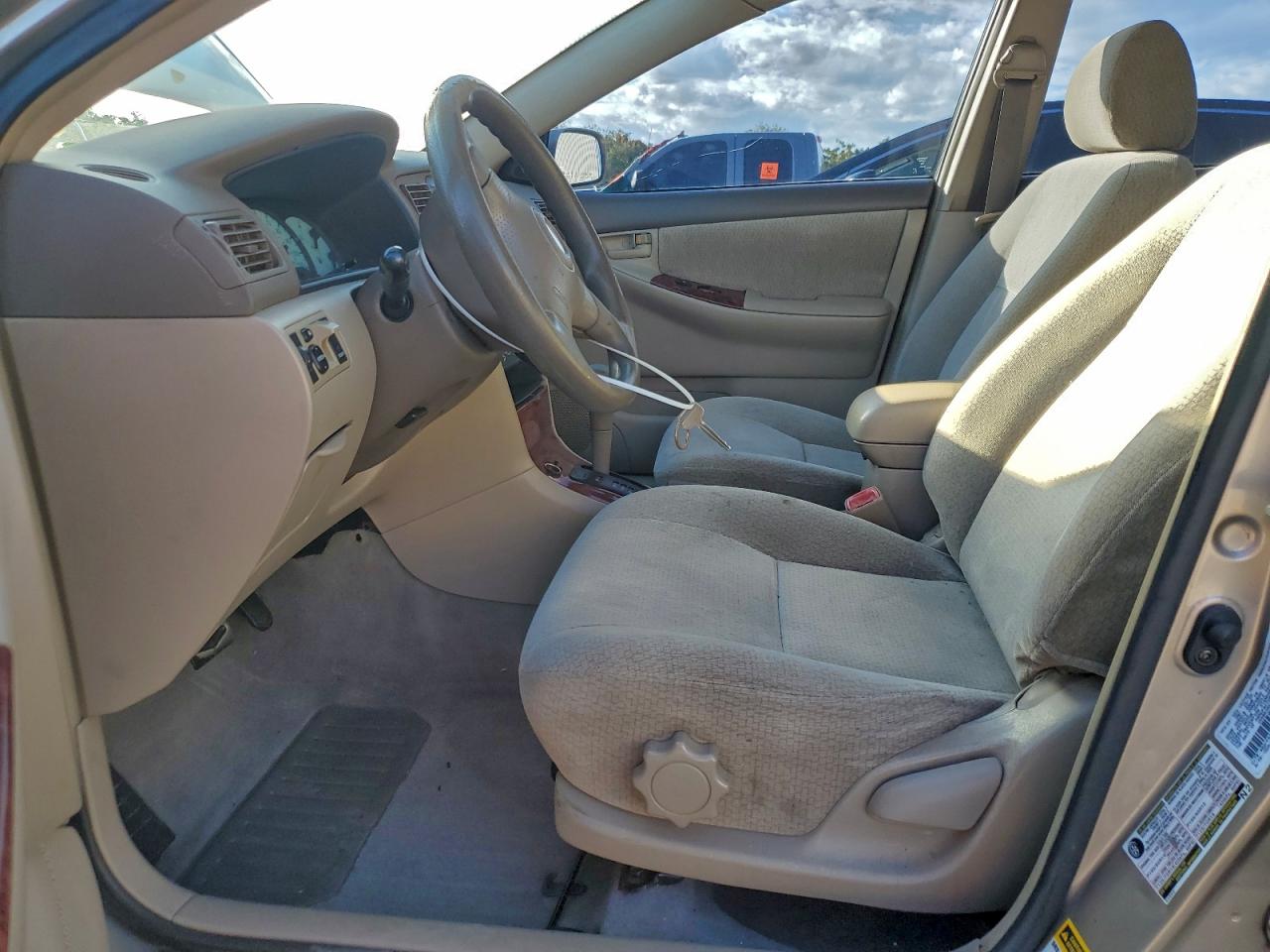 2004 TOYOTA COROLLA CE photo 7