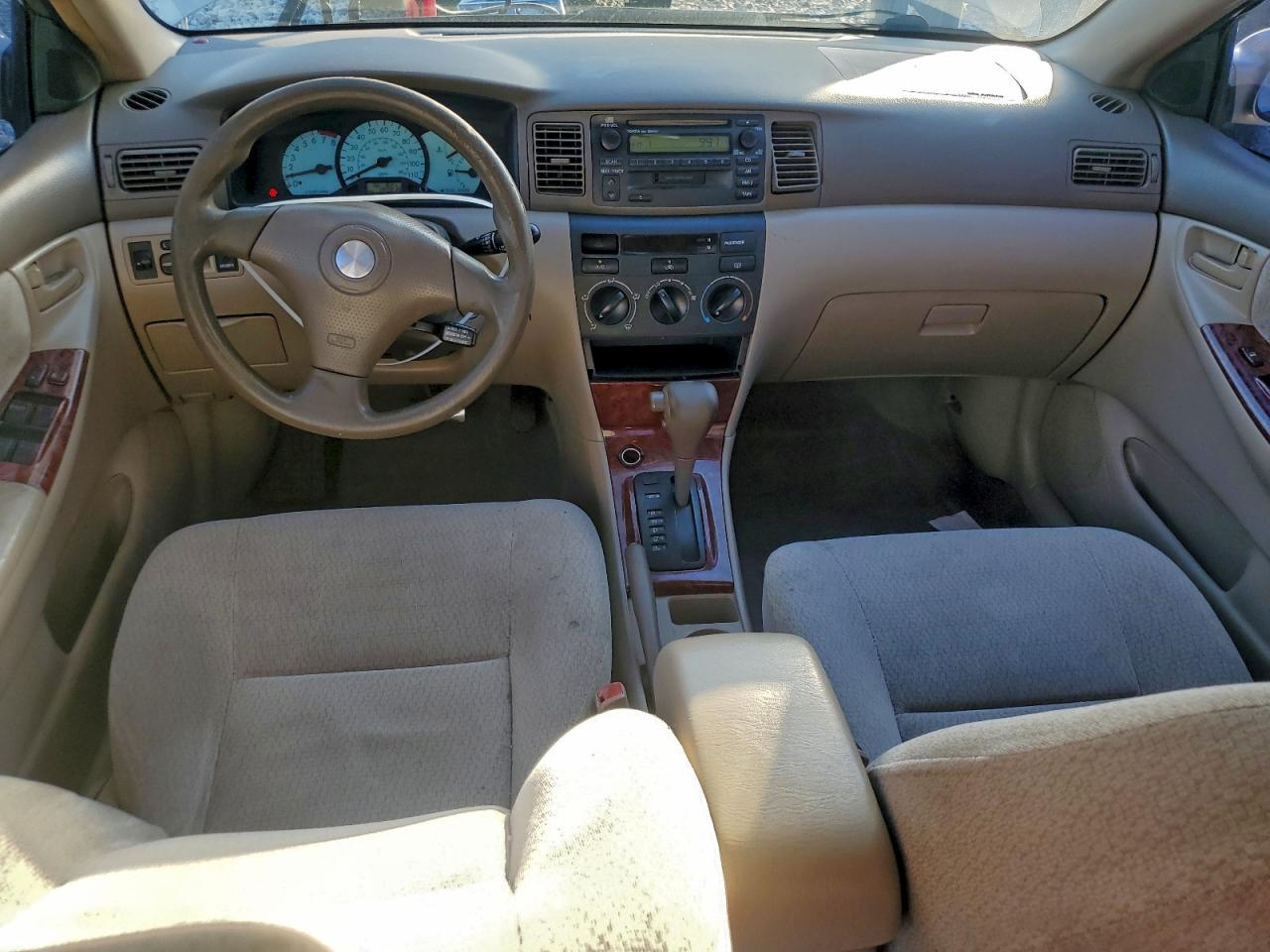 2004 TOYOTA COROLLA CE photo 8