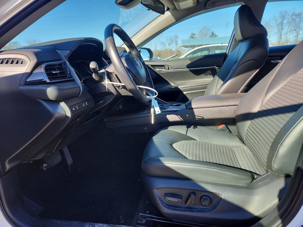 2022 TOYOTA CAMRY SE photo 19