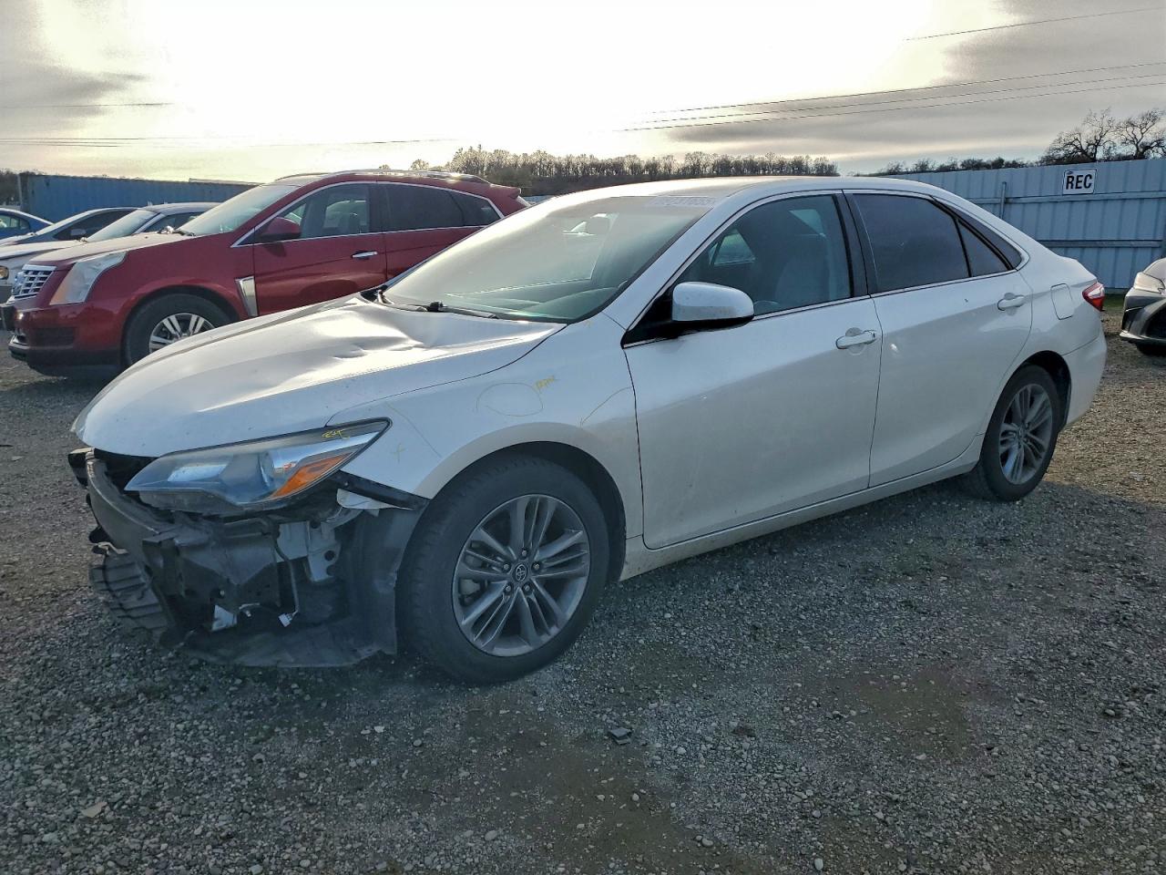 2017 TOYOTA CAMRY