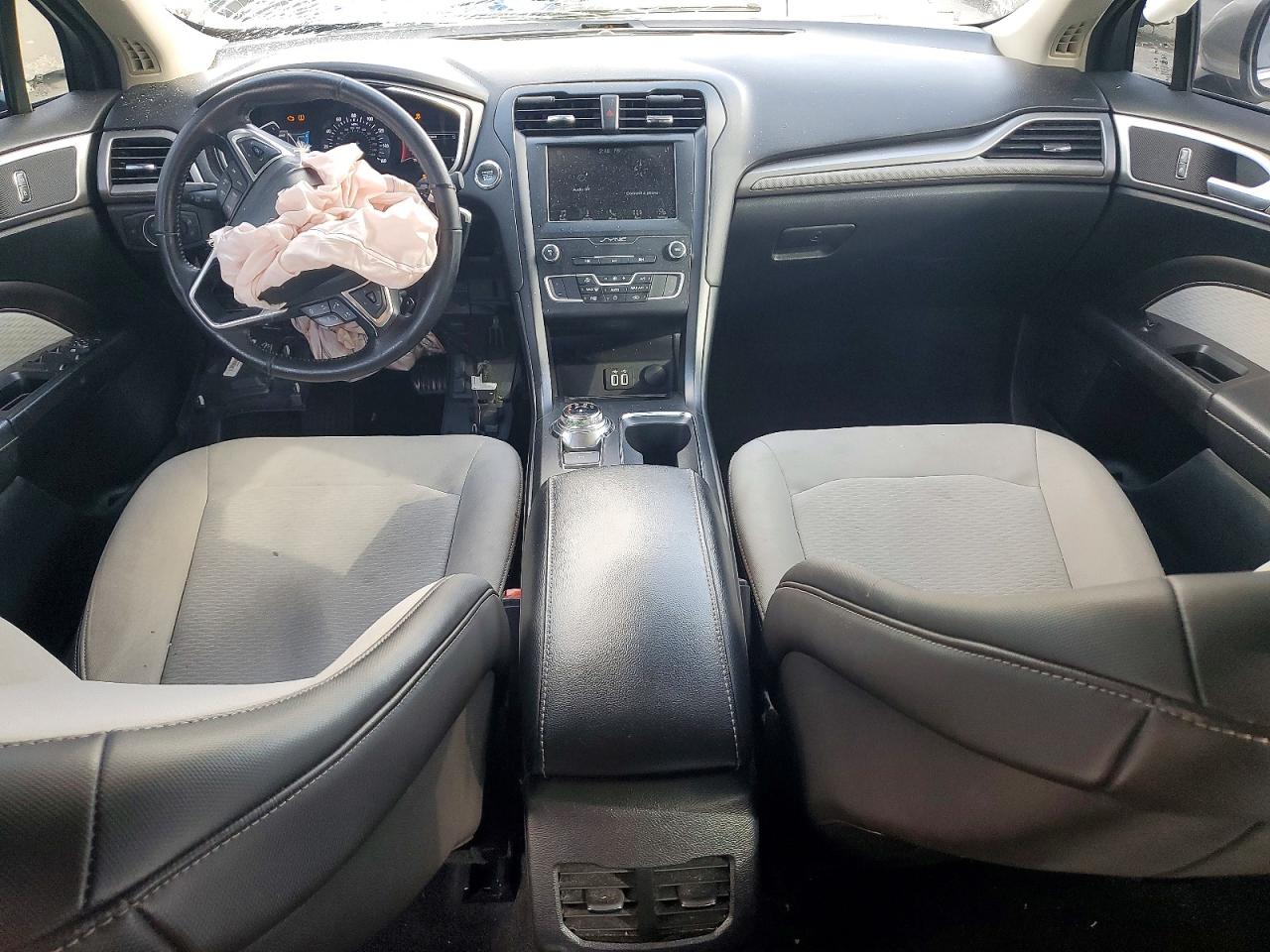 2019 FORD FUSION SE photo 8