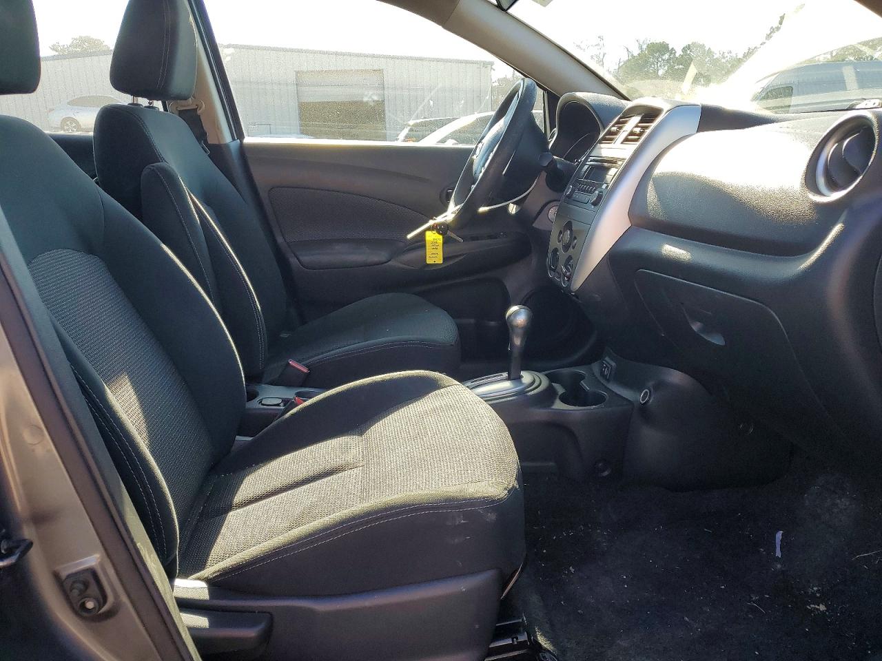 2018 NISSAN VERSA S photo 7
