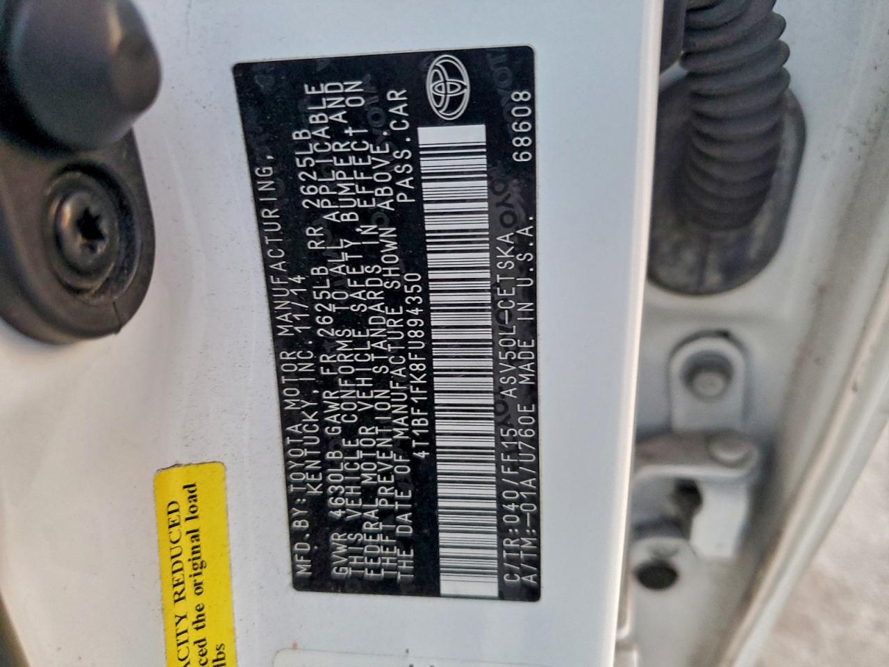 2015 TOYOTA CAMRY LE photo 12